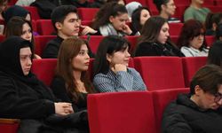 BEUN Bilim Kafe'de Bağımlılıkla Mücadelenin Önemine Dikkat Çekildi