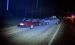 Bilecik'te iki otomobil çarpıştı: 3 yaralı