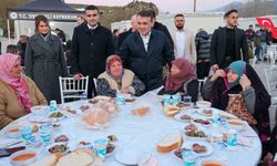 Büyük yangın sonrası yaralarını saran vatandaşlar iftarda bir araya geldi