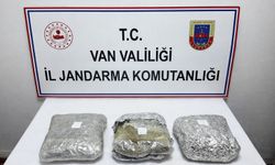 Çaldıran'da 4 kilo 60 gram skunk ele geçirildi