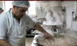 Çelebi; 'Okul yemekhanelerinde alınmayan tedbirlerin bedelini öğrenciler ödemesin'