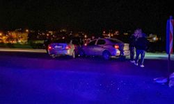 Çorum'da iki otomobil çarpıştı: 6 yaralı