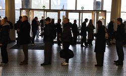 Danimarka halkı genel seçim için sandık başında