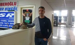 Depremde kaybolan ve 44 gün sonra 'Kadir' diyerek bulabildiği otogarın maskotu kedisine gözü gibi bakıyor