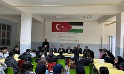 Dicle Kaymakamı Mustafa Atış, lise öğrencileriyle iftarda bir araya geldi