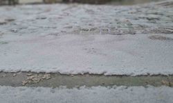 Diyarbakır'ı dolu vurdu, etraf bir anda beyaza büründü