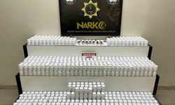 Edremit'te araçta 42 bin 600 sentetik ecza ele geçirildi