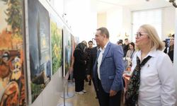 Efeler'de el emeği göz nuru eserler görücüye çıktı