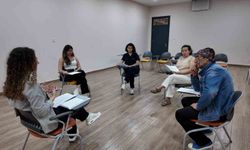 Efeler'in Psikososyal Destek Merkezleri vatandaşlara dokunmaya devam ediyor