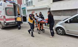 Evinde düşerek yaralanan yaşlı kadın dakikalarca yardım bekledi