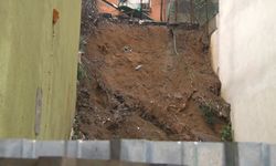 Eyüpsultan'da istinat duvarı çöktü