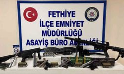 Fethiye'de polis KADES ihbarına gitti, evden cephanelik çıktı