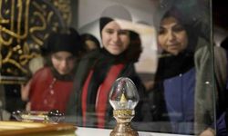 Gaziantep Büyükşehir ev sahipliğinde Mukaddes Emanetler Sergisi'ne yoğun ilgi