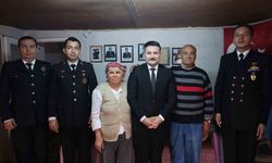 Gökçeada Kaymakamı Acar'dan Gazi ailesine bayram ziyareti