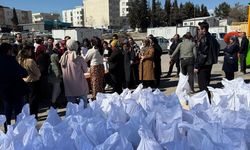 Hayırseverden binlerce aileye gıda yardımı