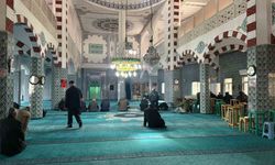 Iğdır'da Caferi camilerinde Hamaney ve hayatını kaybedenler için dualar okundu