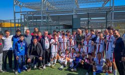 İncirliova Belediyespor U-15 takımı, şampiyonluğunu ilan etti