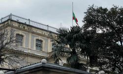 İran Başkonsolosluğu'nda bayrak yarıya indirildi