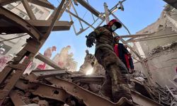 İran Kızılay: 'ABD-İsrail saldırılarında 9 bin 669 sivil yapı hasar gördü'