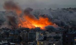 İsrail: 'Lübnan'a yönelik saldırılarda İran ve Hizbullah'a ait karargahlar imha edildi'