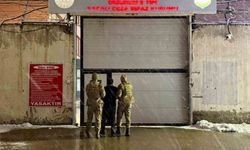 Jandarmadan düzensiz göçmen operasyonu; 7 düzensiz göçmen, 4 organizatör yakalandı