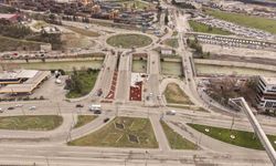 Karabük Belediyesi kavşaklara estetik kazandırmaya devam ediyor