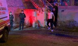 Kayseri'de bacağından yaralanan şahıs, ekiplerin ikazına rağmen tütün yaktı