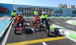 Kilis'te öğrenciler trafik parkında direksiyon başına geçti