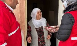 Kızılay Muradiye Şubesi'nden 8 Mart ziyareti