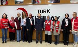 Kızılay'dan üniversite öğrencilerine 'Anne Eli' iftar sofrası