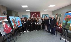 Lise öğrencilerinden Şehitler Günü'ne özel resim sergisi