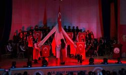 Liselilerden 'Korkma, Gençliğin Ruhu Burada' gösterisi