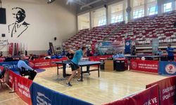 Masa tenisinin kalbi Eskişehir'de attı: 120 sporcu kıyasıya yarıştı
