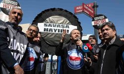 Memur-Sen, ABD Büyükelçiliği önüne siyah çelenk bıraktı