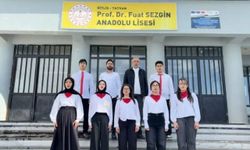 Öğretmen ve öğrencilerden anlamlı 'Çanakkale Zaferi' klibi