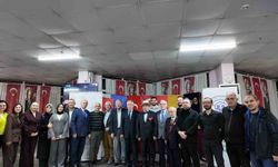 Sağlık çalışanları, huzur evi sakinleriyle iftarda