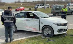 Samsun'da otobüs ile otomobil kavşakta çarpıştı: 9 yaralı