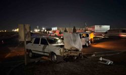 Şanlıurfa'da hafif ticari araç ile otomobil çarpıştı: 5 yaralı
