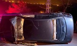 Sinop'ta otomobil devrildi: 2 yaralı