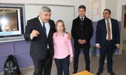 Sünnetci öğrencilerin hedeflerini ve hayallerini dinledi