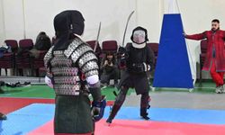 Tarihin izinde kılıçlar çarpıştı