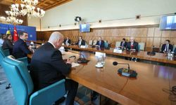 TBMM Başkanı Kurtulmuş, Romanya Başbakanı Bolojan ile görüştü