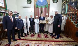 TBMM Başkanı Kurtulmuş'tan Bükreş'te Carol-Hunchiar Camii'ne ziyaret