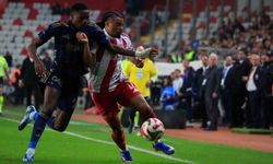 Trendyol Süper Lig: Antalyaspor: 2 - Fenerbahçe: 2 (Maç sonucu)