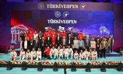 Türk sporculardan, 13. Uluslararası Türkiye Açık Taekwondo Turnuvası'nda 262 madalya
