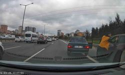 Ümraniye'de makas atan sürücü dehşet saçtı: Araçtan indi, şoföre tokat attı