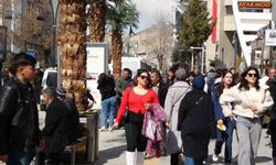 Van'da bayram telaşı: Caddeler doldu taştı