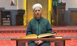 Van'da vatandaşlar itikaf sünneti için camilere kapandı