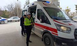 Yakıt almak isteyen iki motosiklet çarpıştı: 1 yaralı