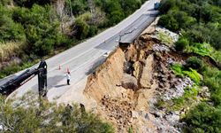 Yolda heyelan: Yarısı çöktü, içme suyu hattı zarar gördü